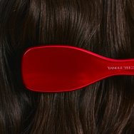 Tangle Teezer The Ultimate Detangler Mini Straight & Curly Hairbrush Четка за лесно разплитане за силна и къдрава коса 1 брой - Devil Wears Prada Red Tangle Teezer The Ultimate Detangler Mini Straight & Curly Hairbrush Четка за лесно разплитане за силна и къдрава коса 1 брой - Devil Wears Prada Red