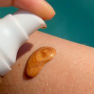 Heliocare 360 Body Glow Spf50+ Golden Touch Sunscreen Αντηλιακό Σώματος Πολύ Υψηλής Προστασίας για Λάμψη & Χρυσαφένια Επιδερμίδα 100ml