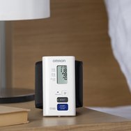 Omron Night View Automatic Wrist Blood Pressure Monitor 1 бр Omron Night View Automatic Wrist Blood Pressure Monitor 1 бр