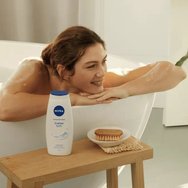 Nivea Creme Soft With Natural Almond Oil Shower Gel 650ml
