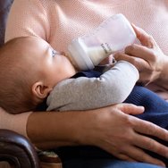 Philips Avent Промо пакет Natural Response Newborn Gift Set подаръчен комплект бебешки шишета и залъгалка за новородени 1 брой код SCD838/11