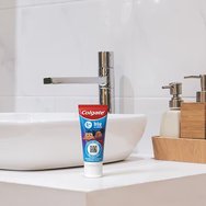 Colgate Big Kids Smiles 6 - 9 Years Toothpaste 50ml Colgate Big Kids Smiles 6 - 9 Years Toothpaste 50ml