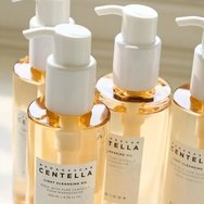 Skin1004 Madagascar Centella Light Cleansing Oil 200ml Skin1004 Madagascar Centella Light Cleansing Oil 200ml