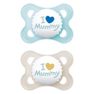 Mam Original Ι Love Daddy Silicone Soother 2-6m 2 бр, Код 115SB2c - Сив / светло синя - Ортодонтска залъгалка със силиконова биберонка, удобна за бебешката кожа с практичен калъф за носене Mam Original Ι Love Daddy Silicone Soother 2-6m 2 бр, Код 115SB2c - Сив / светло синя - Ортодонтска залъгалка със силиконова биберонка, удобна за бебешката кожа с практичен калъф за носене