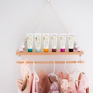 Jack n\' Jill Natural Certified 6m+ Toothpaste Натурална, сертифицирана паста за зъби с прекрасен вкус на ягода за първите никнещи зъбки за бебета от 6 месеца 50g - Strawberry