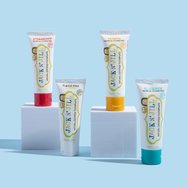 Jack n\' Jill Natural Certified 6m+ Toothpaste Натурална, сертифицирана паста за зъби с прекрасен вкус на ягода за първите никнещи зъбки за бебета от 6 месеца 50g - Strawberry