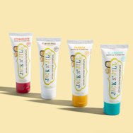 Jack n\' Jill Natural Certified 6m+ Toothpaste Натурална, сертифицирана паста за зъби с вкус на млечен шейк за първи зъби за бебета от 6 месеца 50g - Milkshake