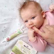 Jack n\' Jill Natural Baby 4m+ Teething Gel Успокояващ гел за незабавно естествено облекчение на венците и зъбите от дискомфорт при никнене на зъби 15g Jack n\' Jill Natural Baby 4m+ Teething Gel Успокояващ гел за незабавно естествено облекчение на венците и зъбите от дискомфорт при никнене на зъби 15g