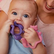 b.box Wrist Teether 3m+, 1 бр - Blush b.box Wrist Teether 3m+, 1 бр - Blush