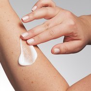 Neostrata Restore Bionic Lotion for Face & Body 15% PHA 200ml Neostrata Restore Bionic Lotion for Face & Body 15% PHA 200ml