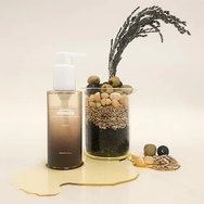 HaruHaru Wonder Black Rice Moisture Cleansing Oil Почистващо масло за лице с черен ориз, без аромат за всички типове кожа 150ml HaruHaru Wonder Black Rice Moisture Cleansing Oil Почистващо масло за лице с черен ориз, без аромат за всички типове кожа 150ml