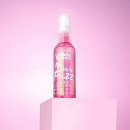 Umberto Giannini No More Frizz Curl Serum Серум против накъдряне за къдрава коса с подхранващо и хидратиращо действие 75ml Umberto Giannini No More Frizz Curl Serum Серум против накъдряне за къдрава коса с подхранващо и хидратиращо действие 75ml