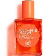 Roger & Gallet Mandarine Doudou Eau de Parfum Roll-On Концентриран Roll-On парфюм с нотки на мандарина & портокалов цвят, затоплен с гурме акорди на бриош & зърна тонка 15ml Roger & Gallet Mandarine Doudou Eau de Parfum Roll-On Концентриран Roll-On парфюм с нотки на мандарина & портокалов цвят, затоплен с гурме акорди на бриош & зърна тонка 15ml
