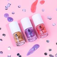 Miss Nella Stardust Roll-On Body Glitter 15ml - Supernova  Miss Nella Stardust Roll-On Body Glitter 15ml - Supernova