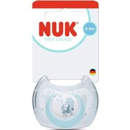 Nuk First Choice Silicone Soother 0-6m Ортодонтска силиконова залъгалка с калъф, 1 брой - бяла - светло синя Nuk First Choice Silicone Soother 0-6m Ортодонтска силиконова залъгалка с калъф, 1 брой - бяла - светло синя