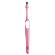 TePe Nova Medium Toothbrush 1 брой - Розов - Четка за зъби със средна твърдост за лесен достъп до задните зъби и конусовидна глава