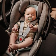 Aeromoov Group 2/3 Mint Air Layer Seat Противоизпотяващо покривало за детско столче за кола, което намалява изпотяването на бебето, в цвят мента 1 брой