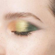 Korres Volcanic Minerals Eyeshadow Palette The Jungle Nudes Палитра от матови сенки и метален ефект 5gr Korres Volcanic Minerals Eyeshadow Palette The Jungle Nudes Палитра от матови сенки и метален ефект 5gr